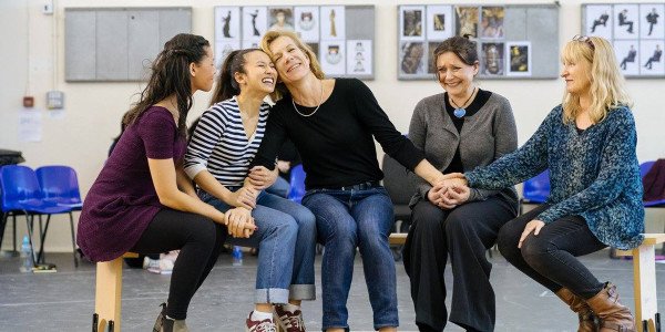 Nazerene Williams, Lisa Chiu, Juliet Stevenson, Jane Macfarlane and Denise Stephenson in rehearsal for Mary Stuart (Photo: Manuel Harlan)