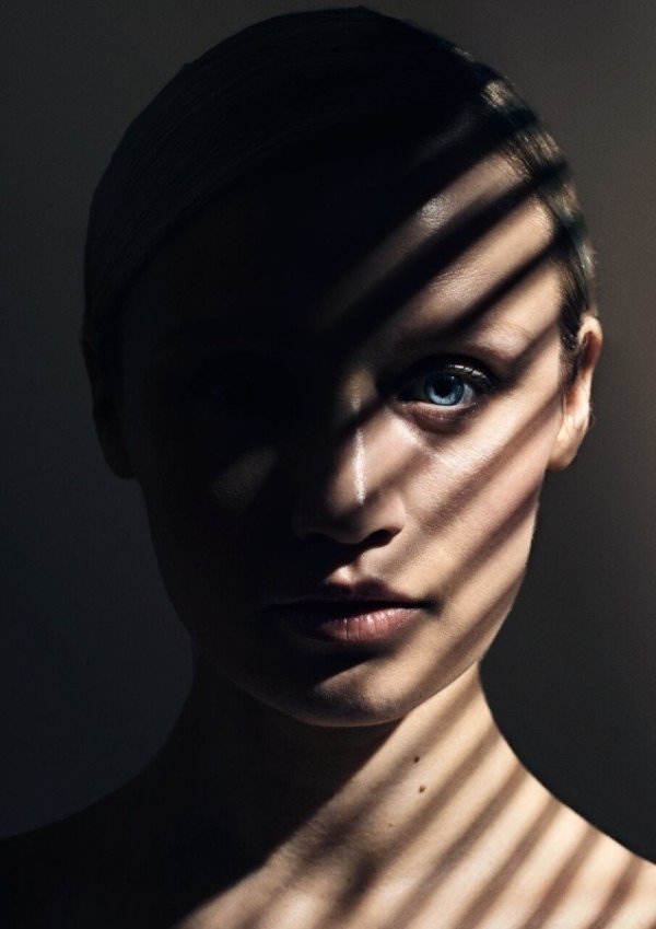 Emily Berrington in Machinal (Photo: Clara Giaminardi)