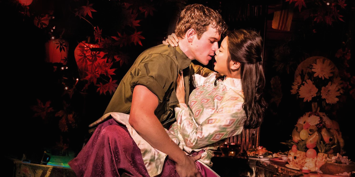 MISS SAIGON Ashley Gilmou as Chris and Sooha Kim as Kim Photo Johan Persson wzbdsw