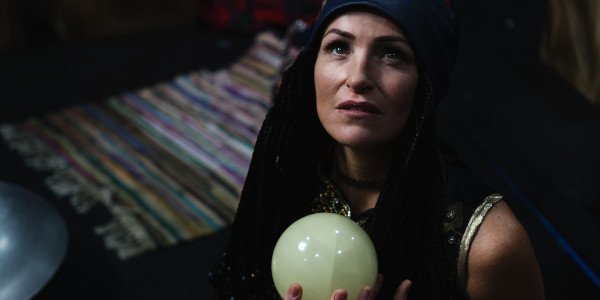 Keedie Green in TriOperas rehearsals (Photo: James Martin)