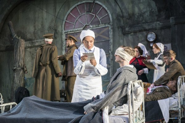 Cora Kirk as Wendy and Theo Cowan as John -Photo Johan Persson