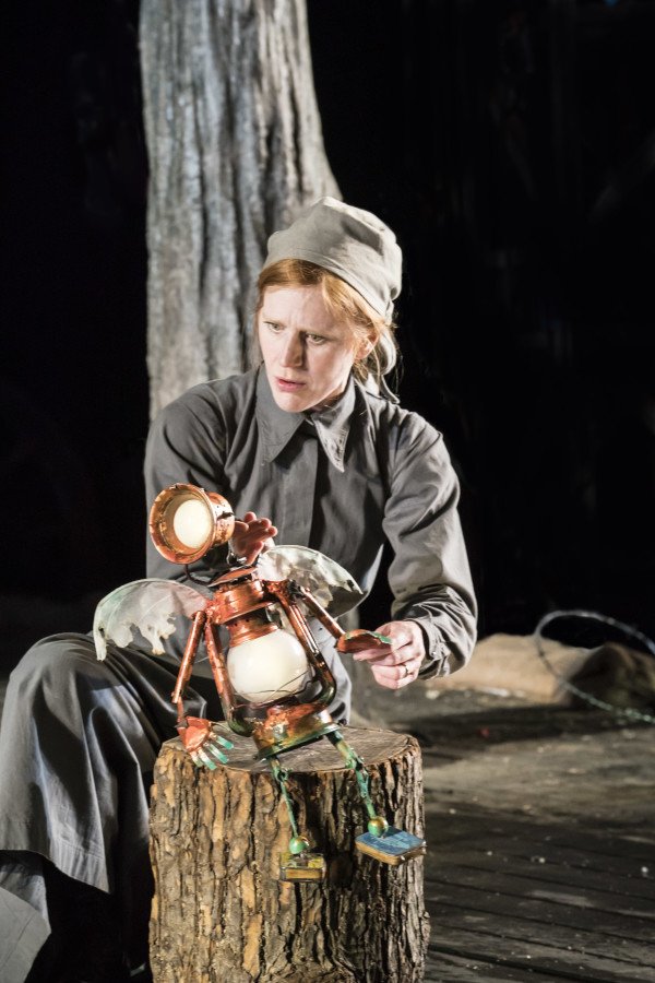 Elisa de Grey puppeteering Tinker Bell - Photo Johan Persson