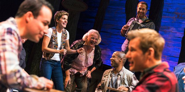 The original Broadway cast of Come From Away (Photo: Matthew Murphy)