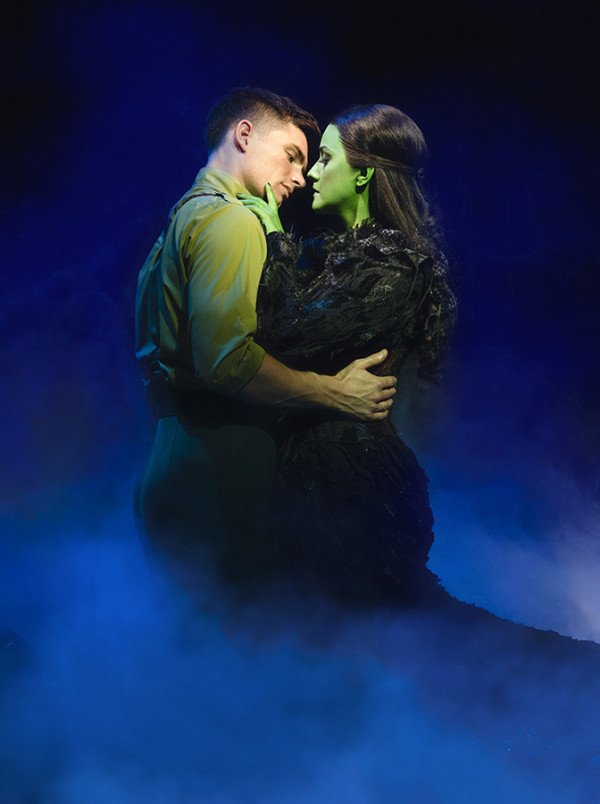 David Witts (Fiyero) and Alice Fearn (Elphaba) in Wicked (Photo: Darren Bell)