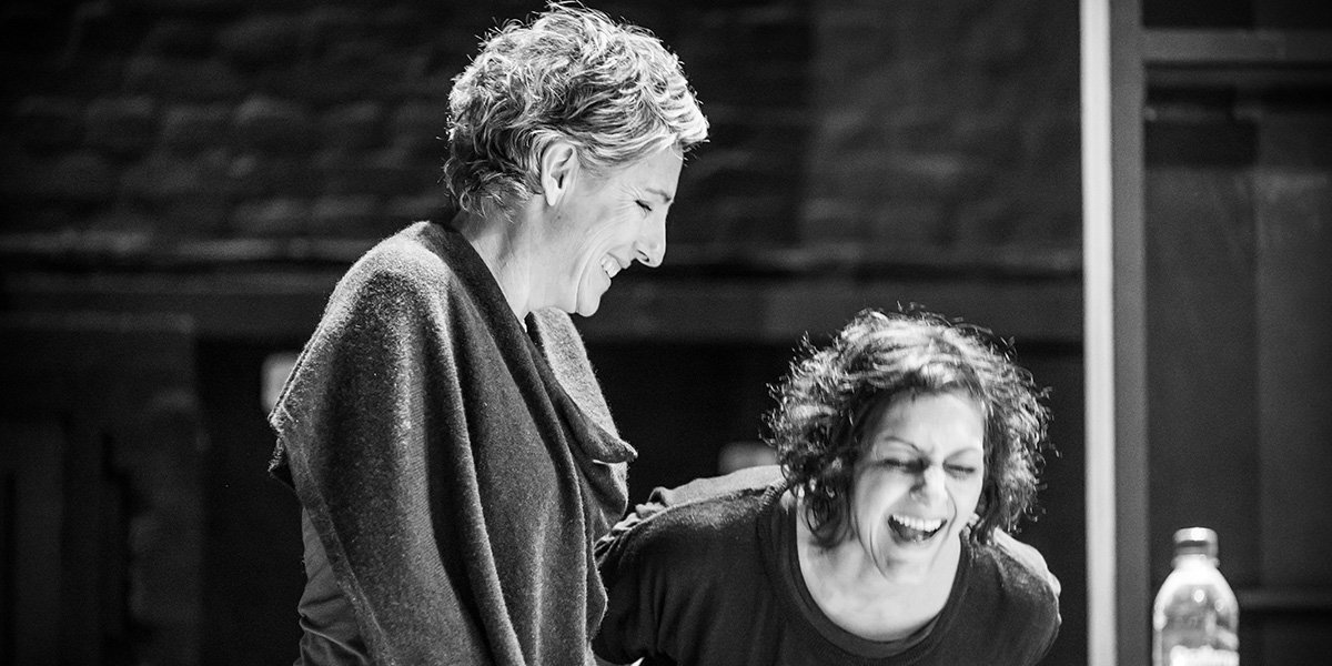 Lee Evans, Tamsin Greig & more stars rehearse Pinter Three