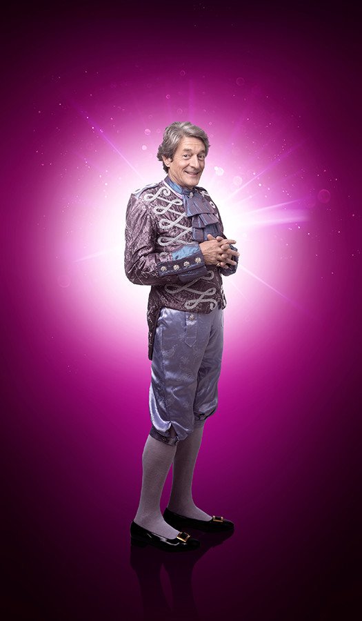 Nigel Havers as The Understudy in Snow White (Photo: Paul Coltas)