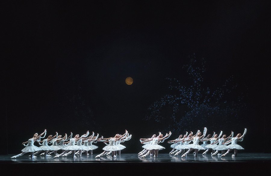 La Bayadère. Artists of The Royal Ballet. ©ROH, 2018. Photographed by Bill Cooper.