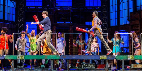 Killian Donnelly (Charlie) and Matt Henry (Lola) in Kinky Boots (Photo: Matt Crockett)