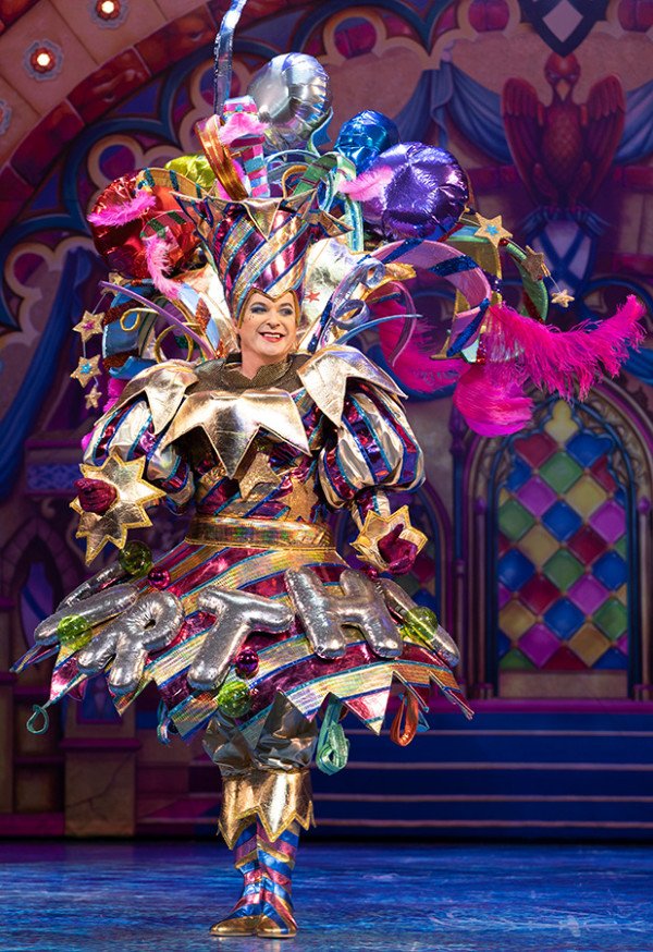 Julian Clary in Snow White (Photo: Paul Coltas)