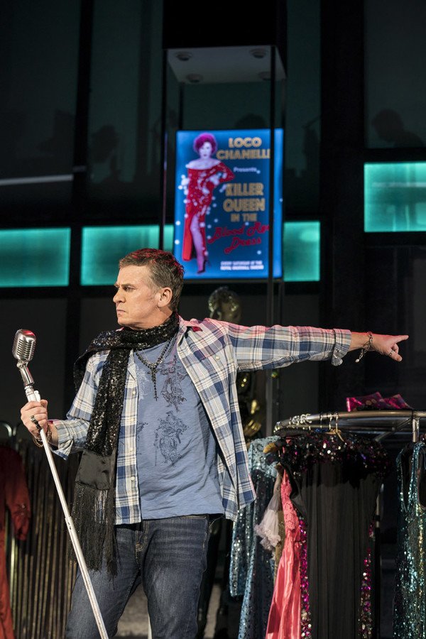 Shane Richie (Hugo) in Everybody's Talking About Jamie at the Apollo Theatre (2). Photo credit Johan Perrson.