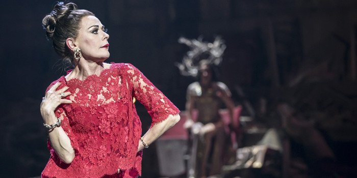 FOLLIES 2019 Tracie Bennett (Carlotta) National Theatre (c) Johan Persson