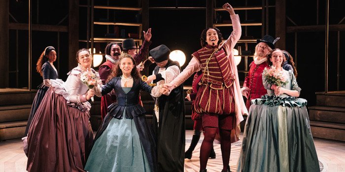 The cast of Emilia at the Vaudeville Theatre. Photo credit Helen Murray. (2)