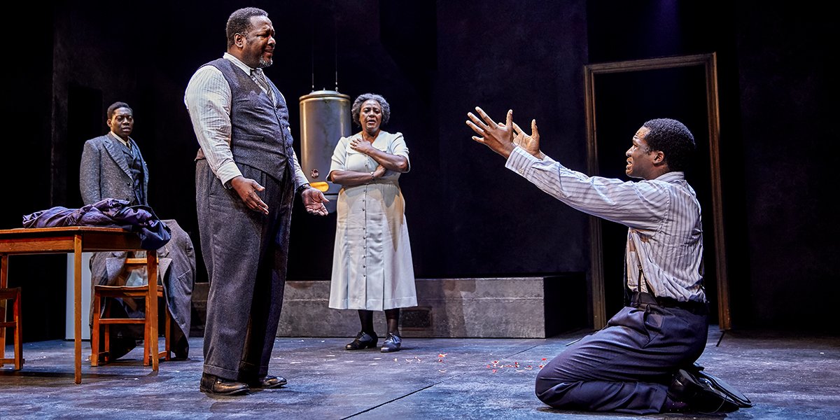 Natey Jones Wendell Pierce Sharon D Clarke Sope Dirisu in Death of a Salesman pic by Brinkhoff Mogenburg qcrmdj