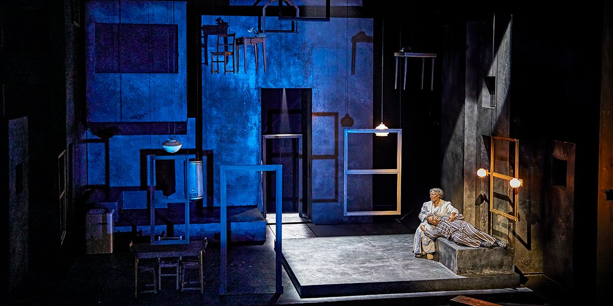 Sharon D Clarke Linda Loman Wendell Pierce Willy Loman Death of a Salesman by Brinkhoff Mogenburg uzg1lr