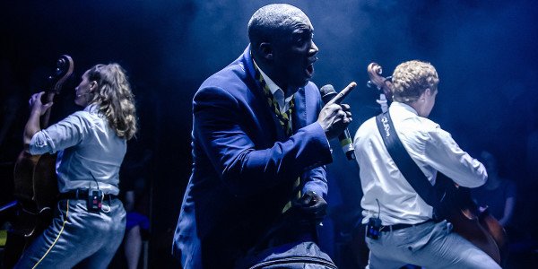 The Canary and the Crow. Phot by The Other Richard