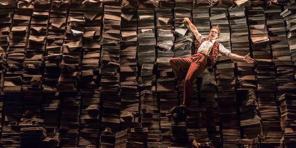 City Of Angels London: Hadley Fraser Stine in the original Donmar Warehouse Production of City of Angels. Photo by Johan Persson.