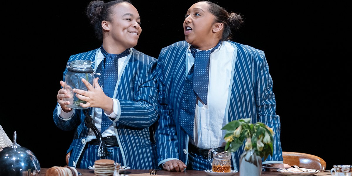 Mae Munuo and Rose-Marie Christian in Oscar Wilde's The Canterville Ghost at the Unicorn Theatre. Photo by Manuel Harlan.