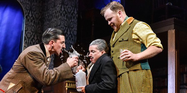 The_Play_That_Goes_Wrong_2019 cast