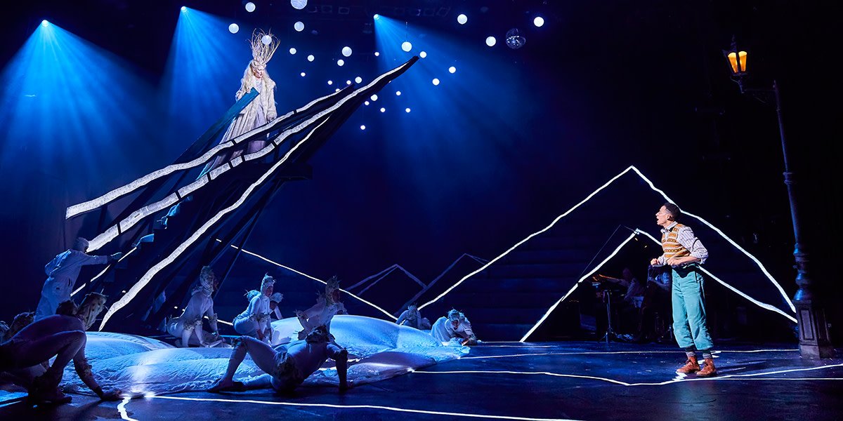 11. l r Laura Elphinstone White Witch and John Leader Edmund . Photo Credit Brinkhoff Moegenburg ngt2nc