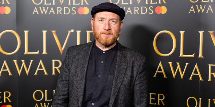 Adrian Scarborough an4ikc
