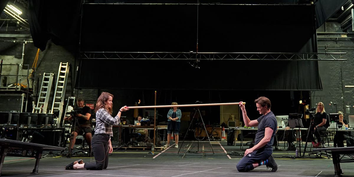 Claire Foy Matt Smith Socially distanced Lungs Photo by Manuel Harlan i5ttme