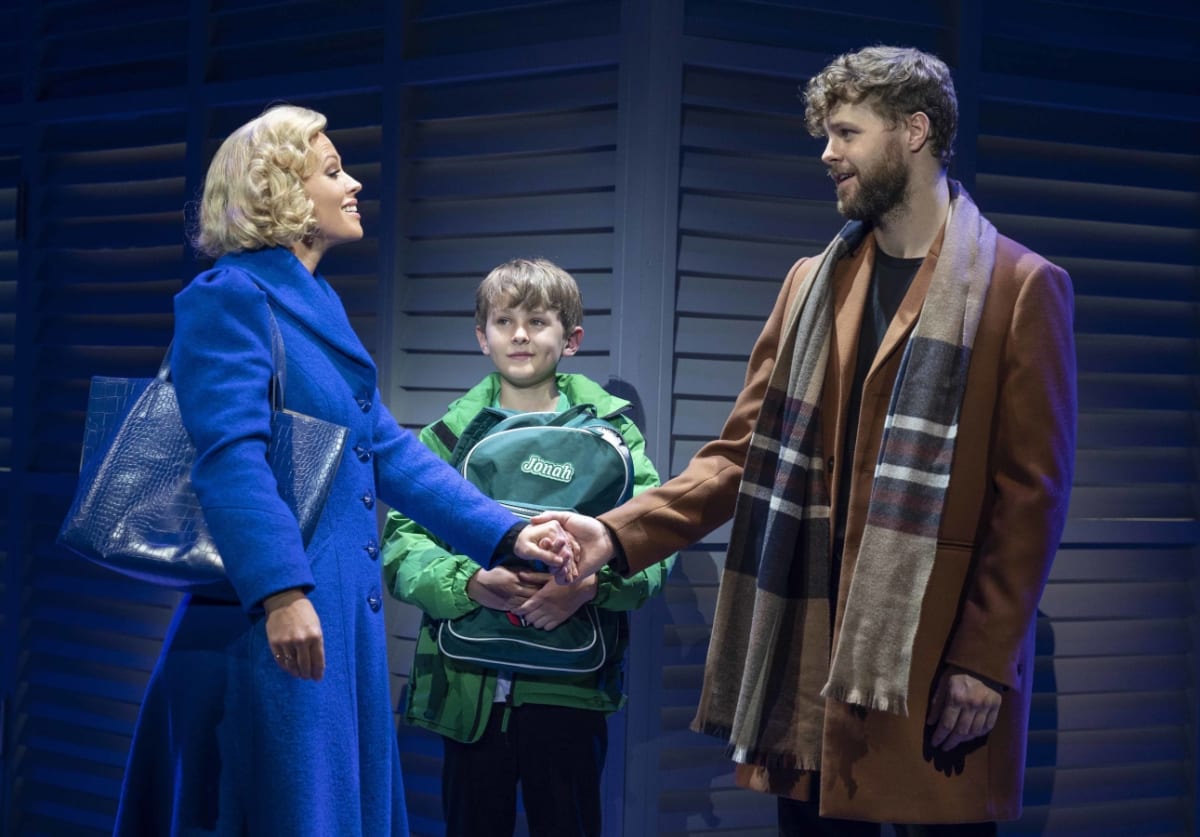 Kimberley Walsh as Annie Jack Reynolds as Jonah Jay McGuiness as Sam in SLEEPLESS credit Alastair Muir j7vtfl