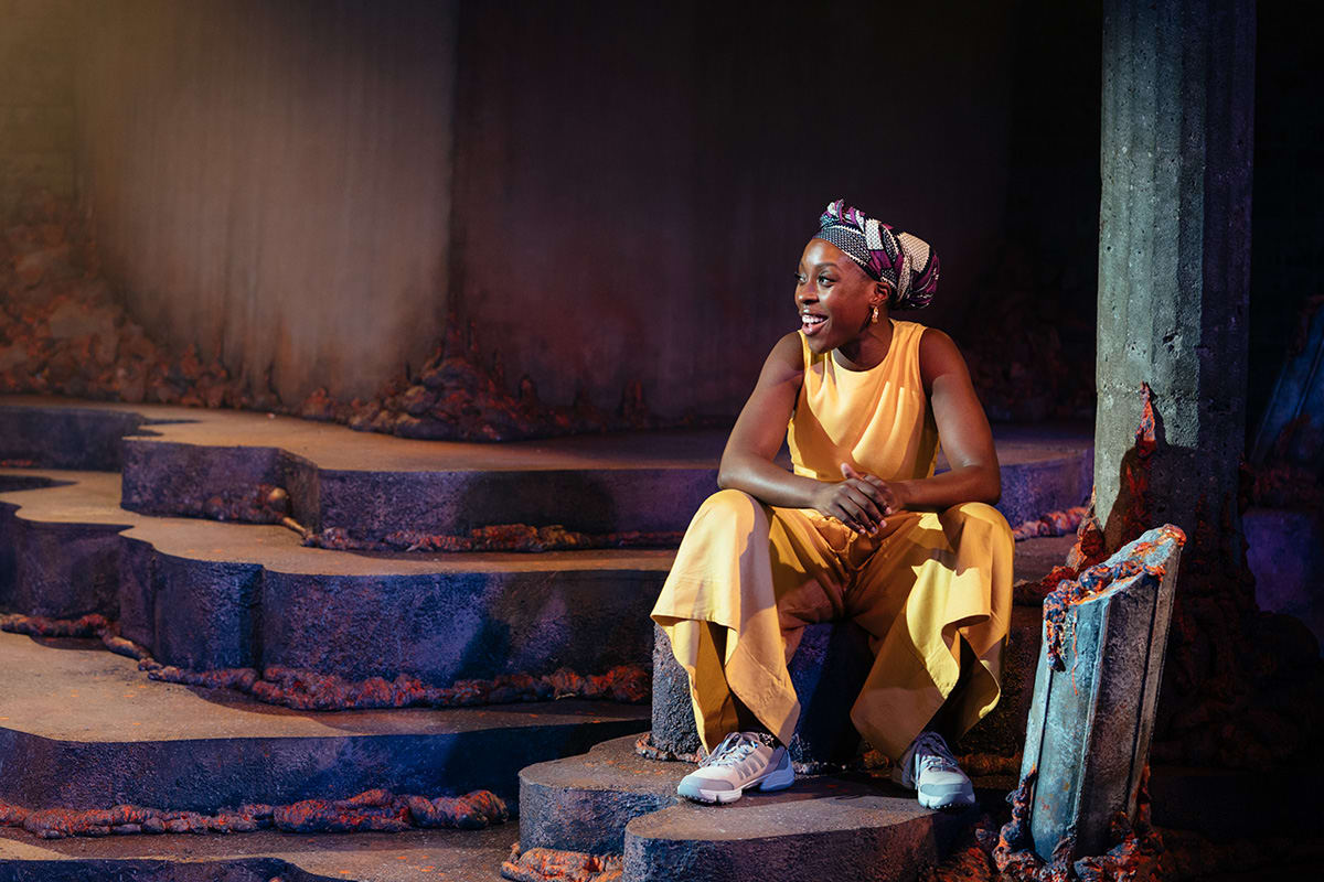 Ronk%E1%BA%B9 Ad%C3%A9kolu%E1%BA%B9jo in Lava at the Bush Theatre. Photo credit Helen Murray 47 1200600 tpahcc