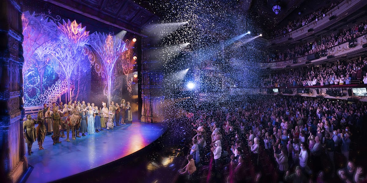 Curtain call at Frozen s first preview photograph by Johan Persson zsrn82
