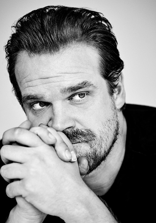 david harbour2 nme34o
