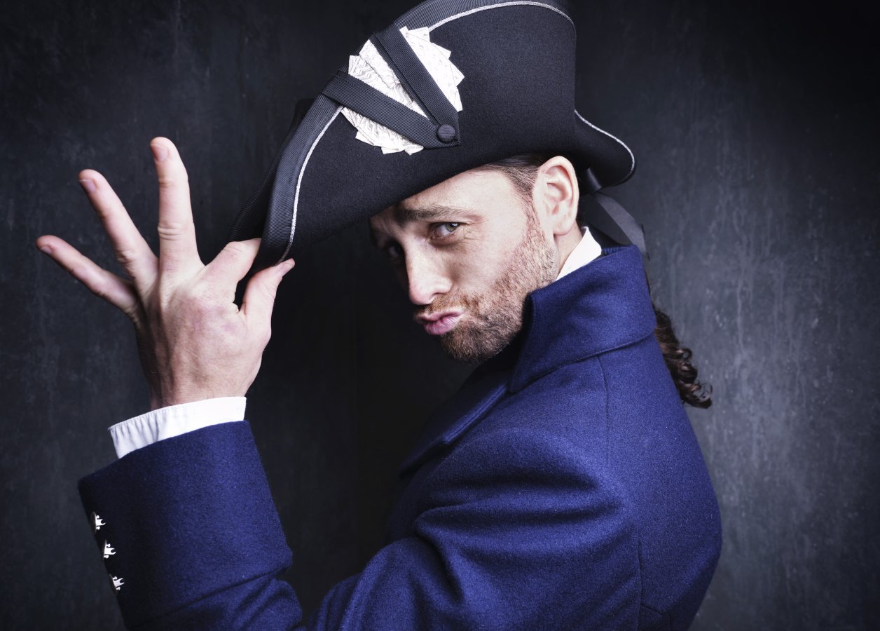 Bradley Jaden Javert in Les Mis%C3%A9rables at the Sondheim Theatre j7iac4