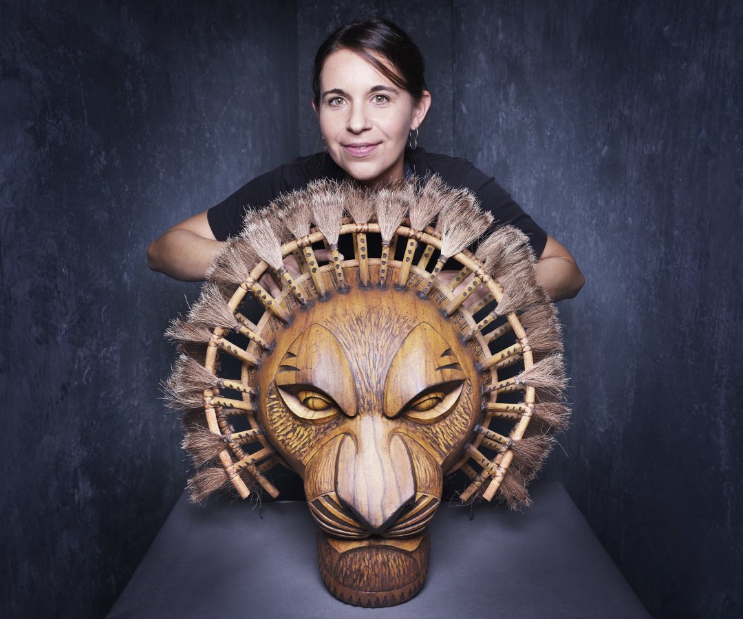 Laurie Chippy Duncan Masks and Puppets Crew for Disney s The Lion King at the Lyceum Theatre c Rankin i09uwp